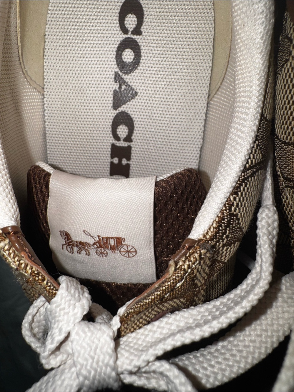 Women’s Brown Coach Clip Low Top with White Laces Sneaker Size 9.5 - Picture 3 of 12